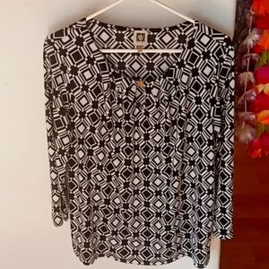 Anne Klein XL black and white top
